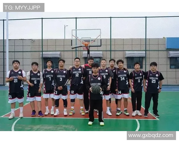 篮球魅力无穷：深入解析杭州篮球队的团队合作与默契精神