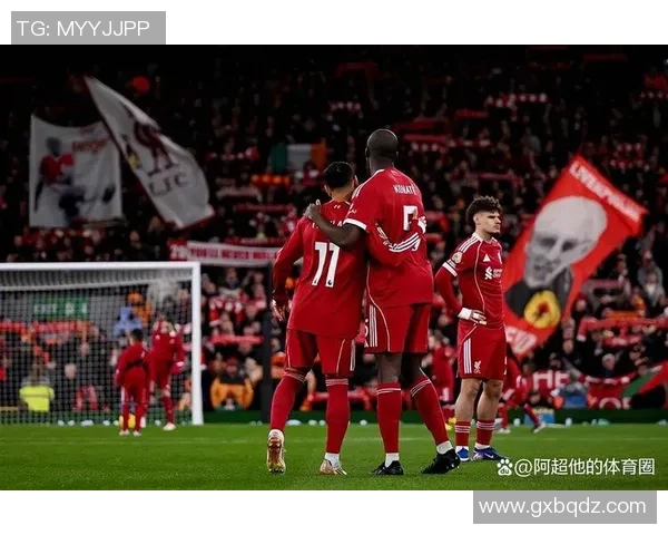 中超激战：那不勒斯逆转阿森纳绝杀瞬间震撼全场赛后深度解析