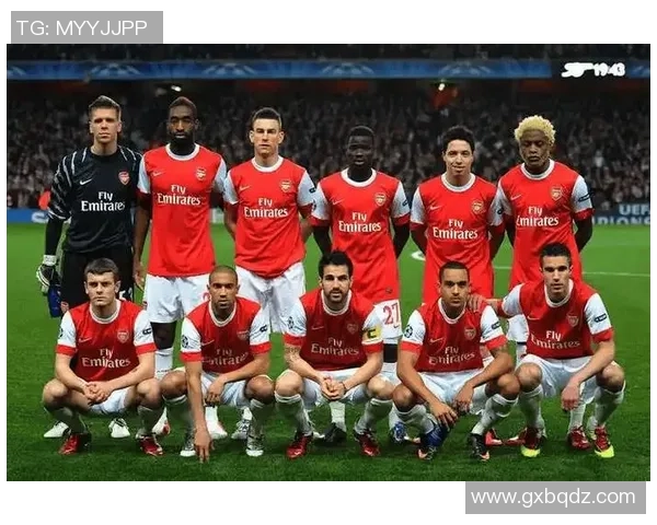 阿森纳与AC米兰友谊赛平局点球大战精彩瞬间引发全场热烈反响 阿森纳与AC米兰友谊赛平局点球大战精彩瞬间引发全场热烈反响