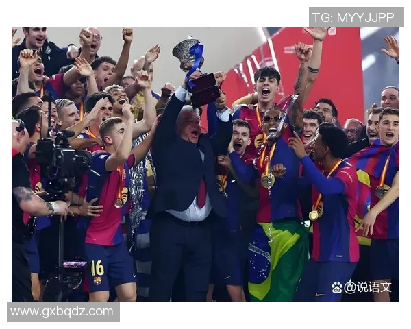 中超经典对决巴萨与皇马激战成平补时进球引发全场狂欢