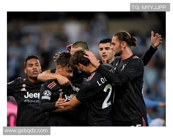 巴黎圣日耳曼大胜尤文图斯五球狂欢友谊赛精彩瞬间引发全场热烈反响