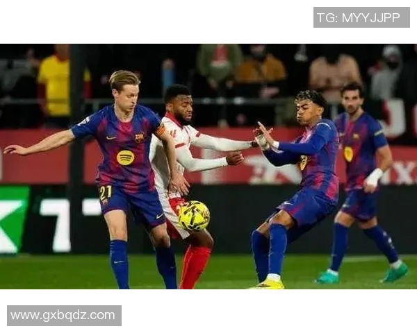 西甲激战莱比锡狂胜巴萨五球红牌事件引发全场热议 西甲激战莱比锡狂胜巴萨五球红牌事件引发全场热议