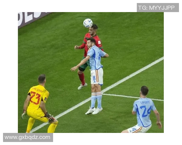 世界杯巴萨大胜尤文点球大战引发争议判罚全场沸腾